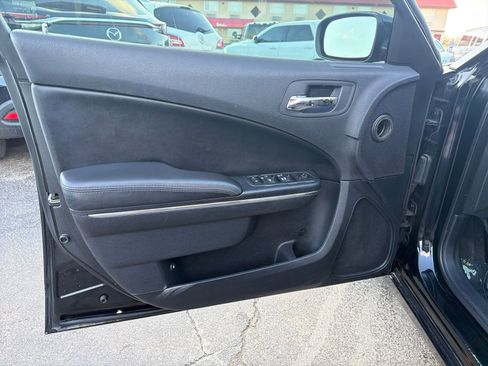 Used 2013 Dodge Charger SE image 12