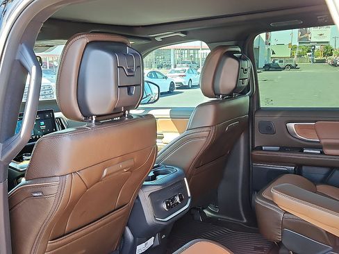 Used 2026 Ford Expedition King Ranch AWD/4WD image 8
