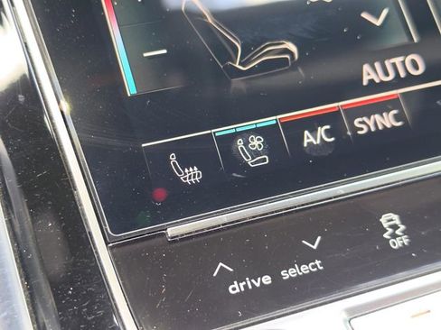 Used 2021 Audi Q7 3.0T Prestige w/ Prestige Package AWD/4WD image 32