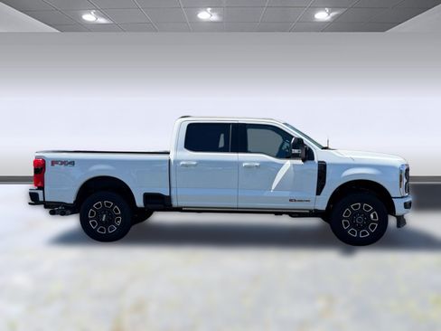 Used 2026 Ford F350 Platinum AWD/4WD image 4