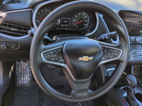 Used 2023 Chevrolet Malibu LT FWD image 21