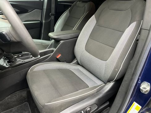 Used 2022 Chevrolet TrailBlazer LT FWD image 19