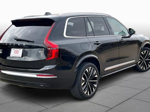 Used 2025 Volvo XC90 B6 Plus AWD/4WD image 13