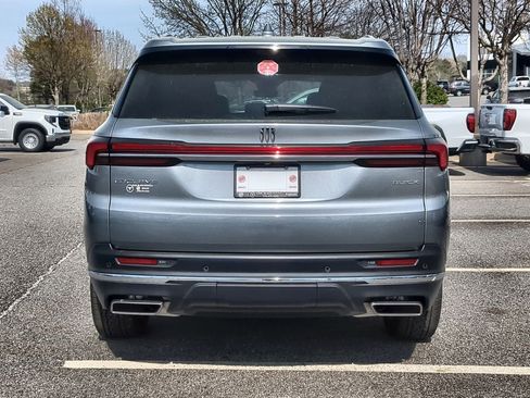 Used 2026 Buick Enclave Preferred w/ Power Package image 7