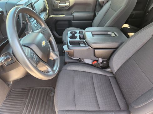 Certified 2024 Chevrolet Silverado 1500 Custom image 10