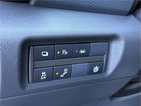 Used 2021 Nissan Kicks S image 37