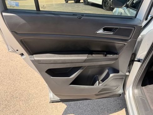 Used 2019 Volkswagen Atlas SE w/ Panoramic Sunroof Package AWD/4WD image 13