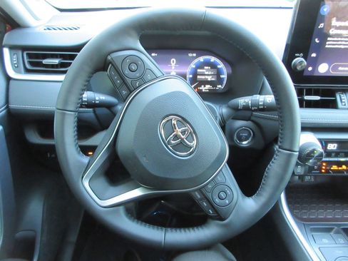 Used 2025 Toyota RAV4 Limited w/ Weather Package image 38