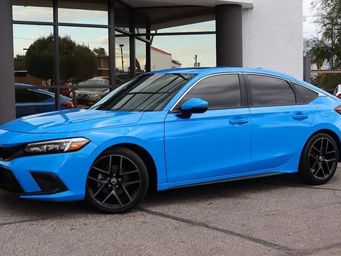 Used 2022 Honda Civic Sport Touring image 3