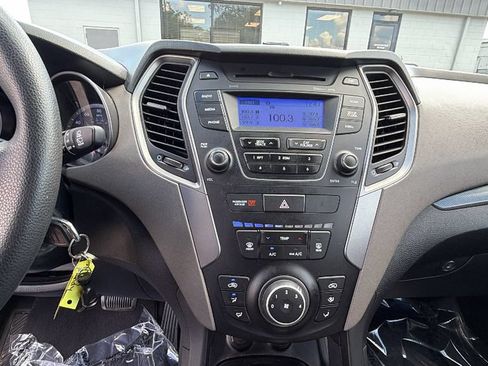Used 2015 Hyundai Santa Fe Sport AWD/4WD image 19