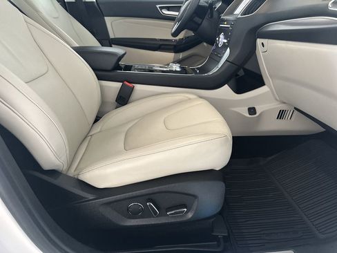 Used 2019 Ford Edge Titanium w/ Equipment Group 301A image 38