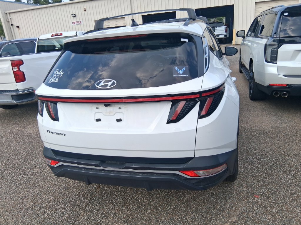 Used 2023 Hyundai Tucson SEL FWD image 3