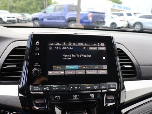 Certified 2024 Honda Odyssey Touring image 22