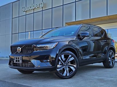 Certified 2023 Volvo XC40 B5 Plus w/ Protection Package Premier