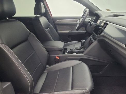 Used 2021 Volkswagen Atlas Cross Sport SEL image 21