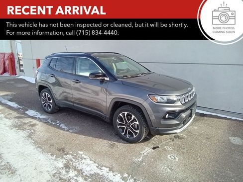 Used 2022 Jeep Compass Limited image 1