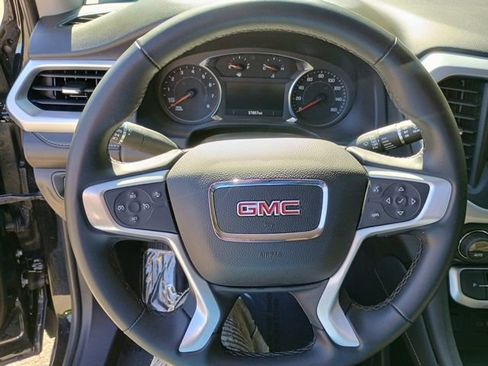 Used 2023 GMC Acadia SLT image 27