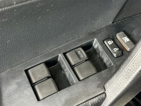 Used 2017 Toyota Corolla SE image 23