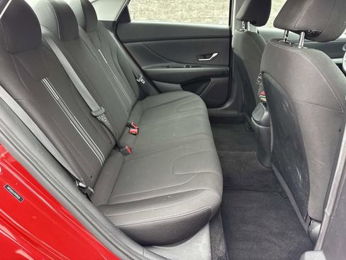 Used 2023 Hyundai Elantra SEL w/ Winter Weather Package image 26