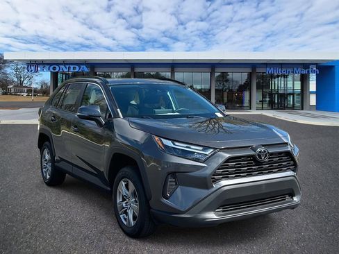 Used 2023 Toyota RAV4 XLE image 1