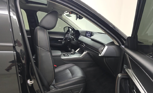 Used 2024 MAZDA CX-90 3.3 Turbo w/ Preferred Package AWD/4WD image 6