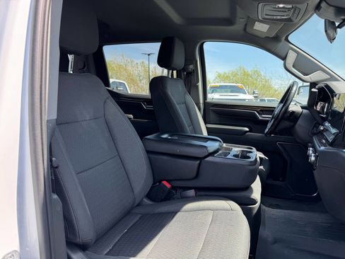 Used 2023 GMC Sierra 1500 SLE AWD/4WD image 16