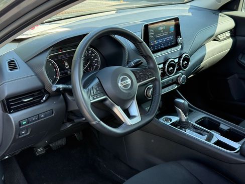 Certified 2023 Nissan Sentra SV image 10