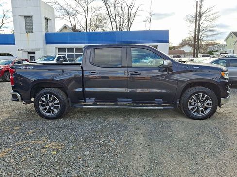 Used 2023 Chevrolet Silverado 1500 LT image 9