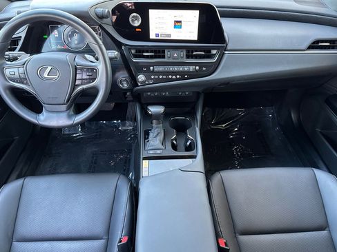 Certified 2025 Lexus ES 300h w/ Premium Package FWD image 15