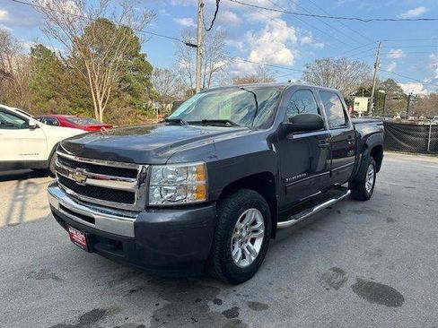 Used 2010 Chevrolet Silverado 1500 LT image 2