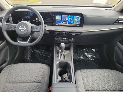 New 2026 Nissan Kicks SV image 12