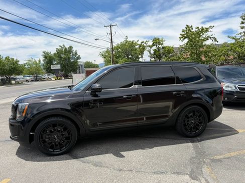 Used 2022 Kia Telluride SX w/ SX Prestige Package AWD/4WD image 8