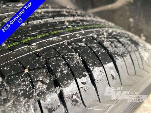 New 2026 Chevrolet Trax LT w/ Sunroof Package image 16