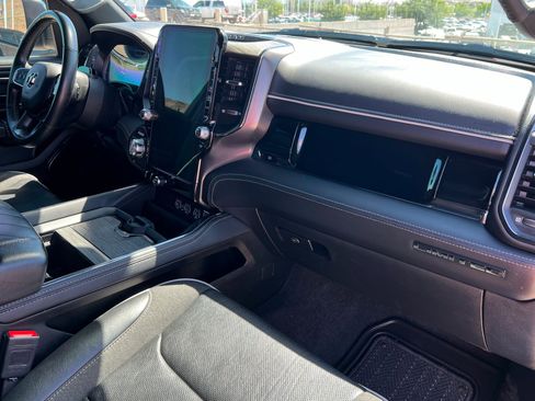 Used 2025 RAM 1500 Limited AWD/4WD image 23