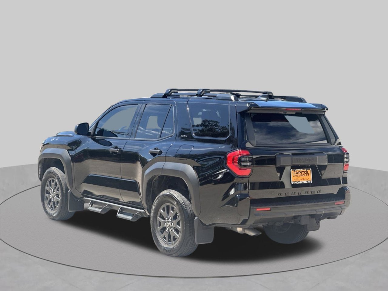 Used 2025 Toyota 4Runner SR5 AWD/4WD image 3