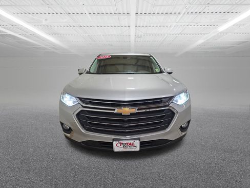 Used 2018 Chevrolet Traverse LT image 3