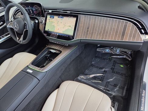 New 2026 Mercedes-Benz E 350 4MATIC Sedan image 19