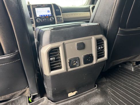 Used 2021 Ford F250 Lariat w/ Lariat Value Package AWD/4WD image 15