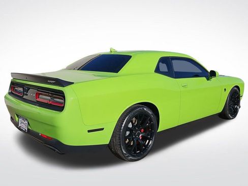 Used 2015 Dodge Challenger SRT Hellcat RWD image 5
