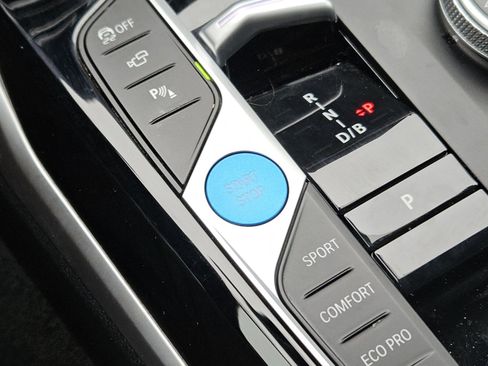 Used 2024 BMW i4 xDrive40i image 24