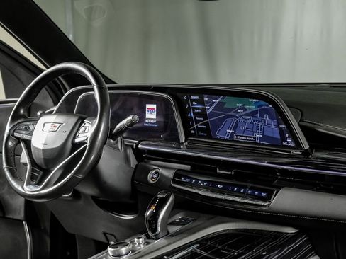 Used 2021 Cadillac Escalade ESV Sport w/ Driver Assist Tech Package image 24