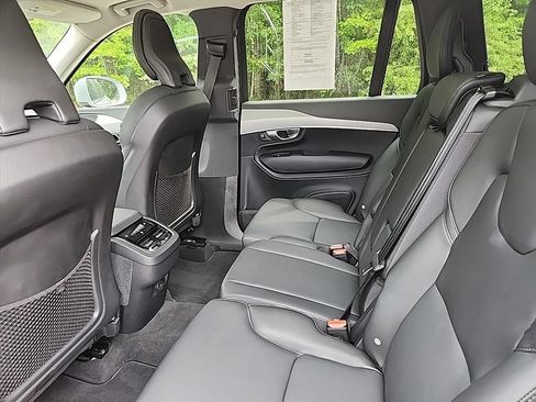 Certified 2025 Volvo XC90 B5 Core w/ Climate Package AWD/4WD image 27