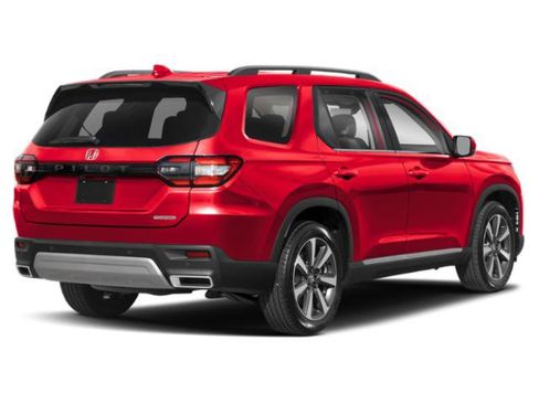 New 2025 Honda Pilot Touring image 2