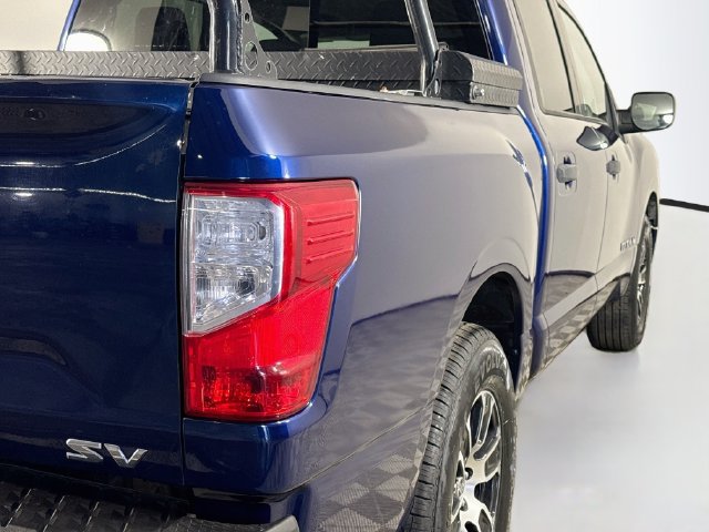 Used 2022 Nissan Titan SV RWD image 33