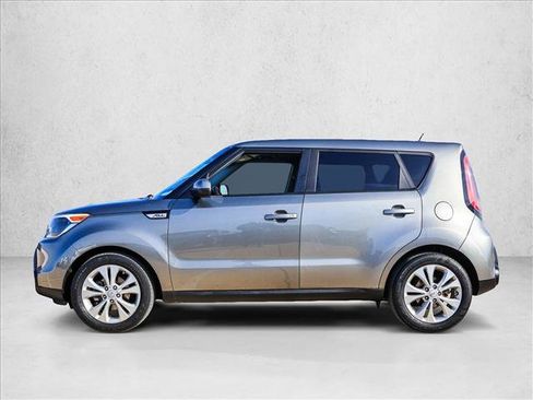 Used 2015 Kia Soul + image 7