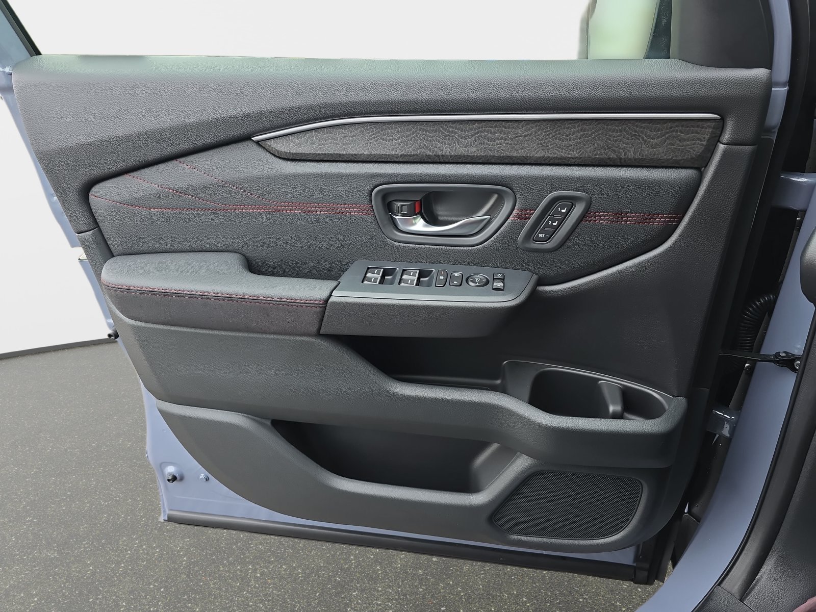 New 2026 Honda Pilot Black Edition image 27
