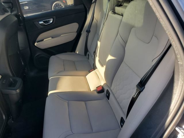 Certified 2026 Volvo XC60 B5 Plus AWD/4WD image 31