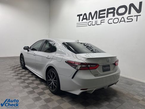 Used 2024 Toyota Camry SE image 8