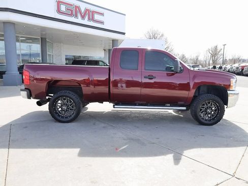 Used 2008 Chevrolet Silverado 2500 LT w/ 1LT Convenience Package AWD/4WD image 7