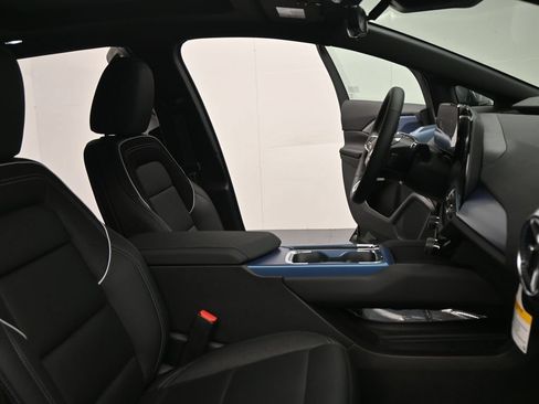 New 2025 Chevrolet Equinox EV LT w/ Convenience Package II AWD/4WD image 23